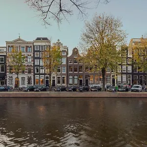 The Pavilions Amsterdam, The Toren Hotel
