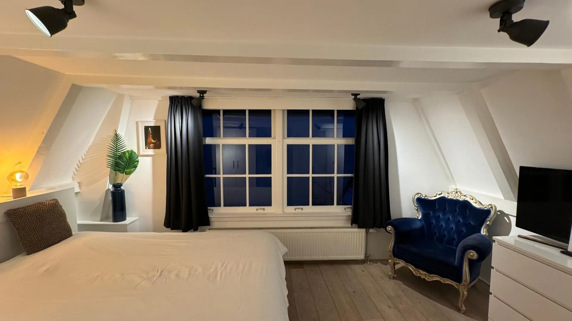 *** ベッド・アンド・ブレックファスト Nine Streets Inn アムステルダム オランダ